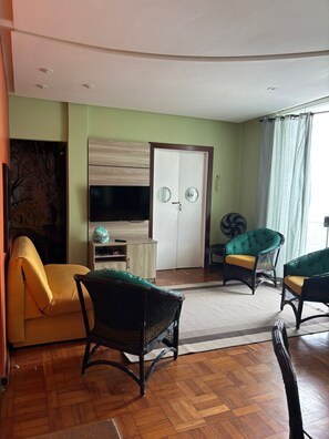 Smart TV - Salvador, Bahia — One of the most vibrant and cultural cities in Brazil. (Salvador)