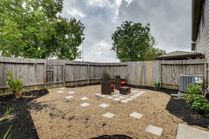 Interior - Traveling Pros Hub: Extended Stay in Houston (Houston)