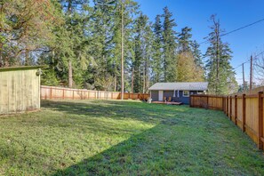 House (1 Bedroom) | Interior - Hike & Relax Fireside: Nordland Gem w/ Deck & Yard (Nordland)