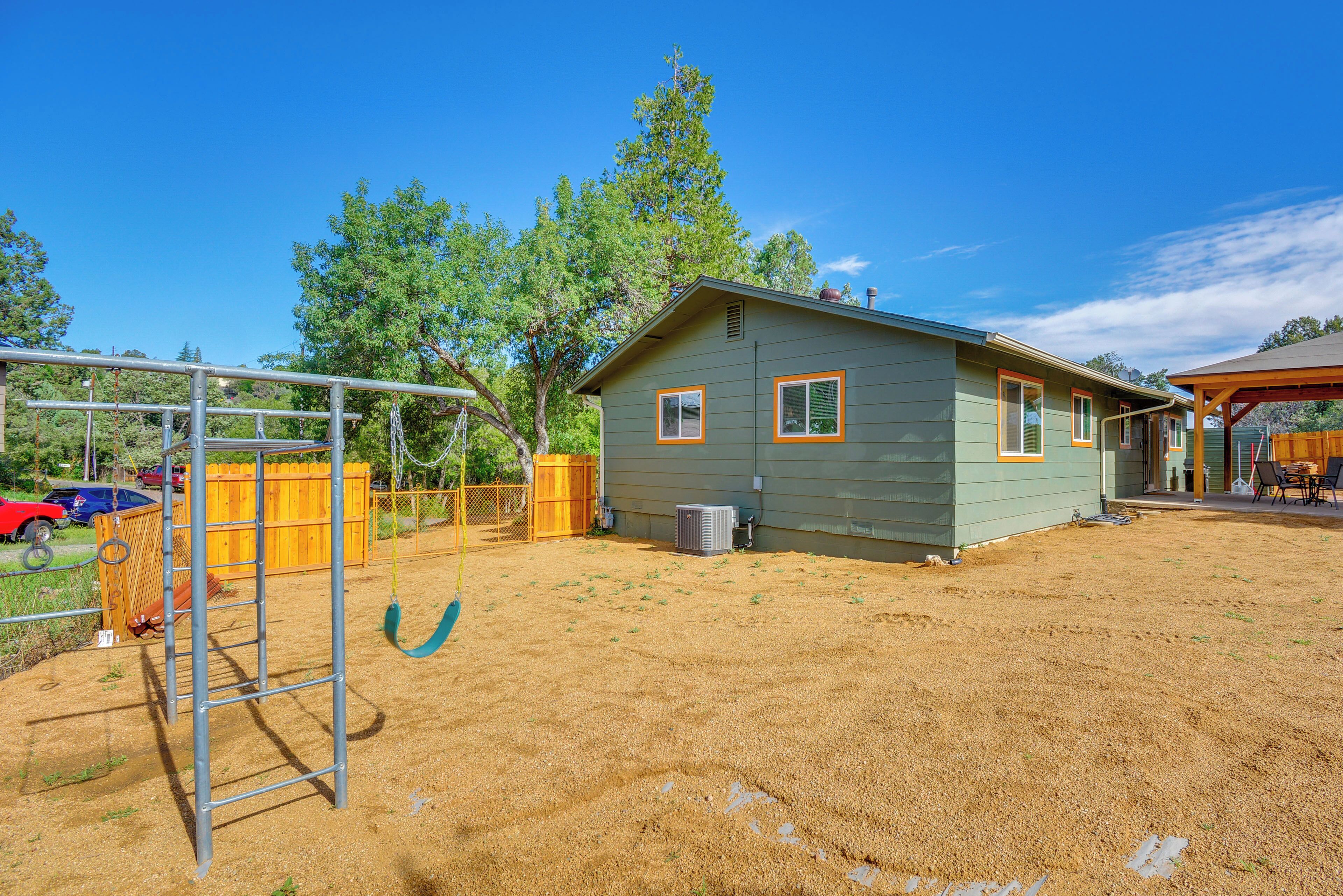 House (4 Bedrooms) | Interior