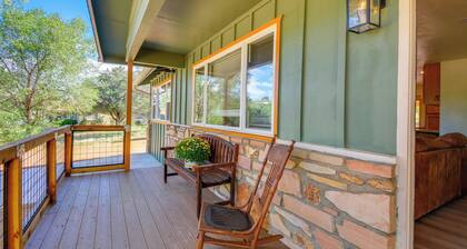 Dog Friendly! Peaceful Wooded Retreat in Prescott