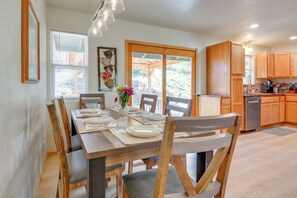 House (4 Bedrooms) | Interior - Dog Friendly! Peaceful Wooded Retreat in Prescott (Prescott)