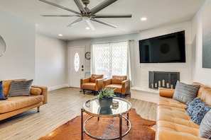 House (4 Bedrooms) | Interior - 4 Mi to Dtwn Oceanside & Beach: Home w/ Yard! (Oceanside)