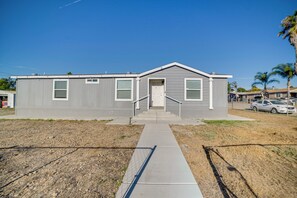 Interior - Explore Temecula Wine Country! Mtn-view Home (Wildomar)