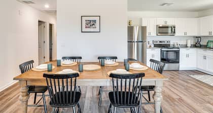 6 Mi to State Park: Newly Built Home in Benson!