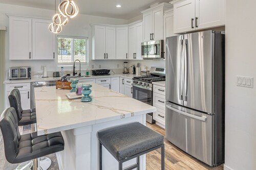 2 Mi to Colorado River! Home w/ Dog-friendly Yard