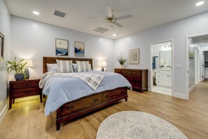 Interior - Private Pool & Hot Tub! Relaxing Mesa Apartment (Mesa)