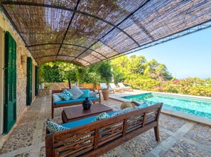 Pool - Country House 'Sa Cala' with Sea View, Private Pool and Wi-Fi (sa Cala)