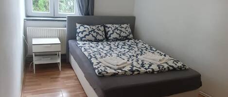 2 bedrooms, WiFi, bed sheets