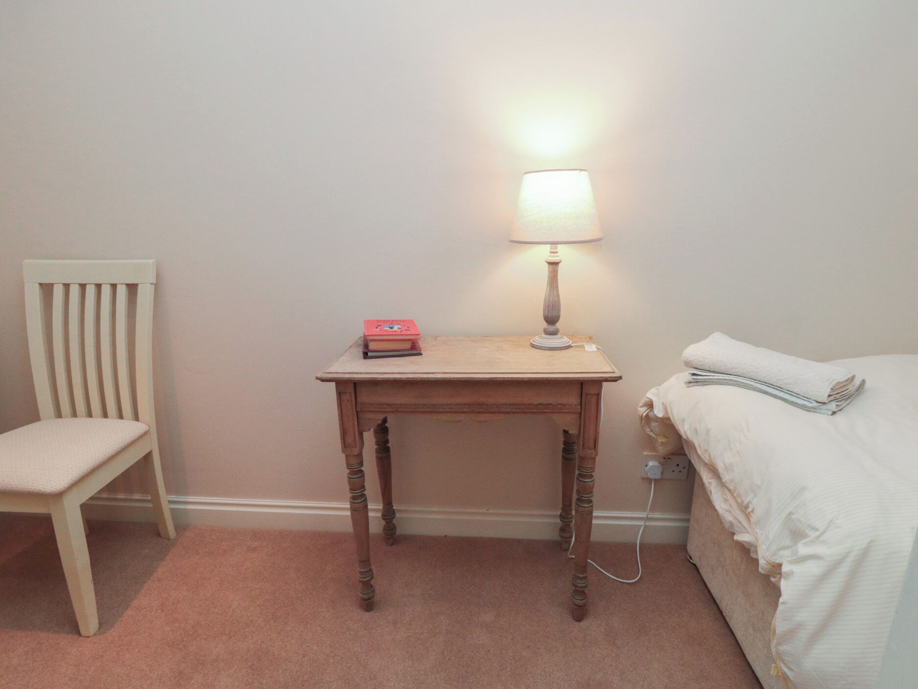 2 bedrooms, individually decorated, individually furnished, free WiFi