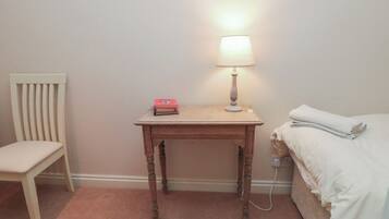 2 bedrooms, individually decorated, individually furnished, free WiFi