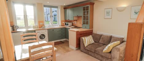Cottage | Living area
