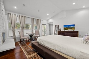 3 dormitorios, tabla de planchar con plancha, wifi gratis y ropa de cama