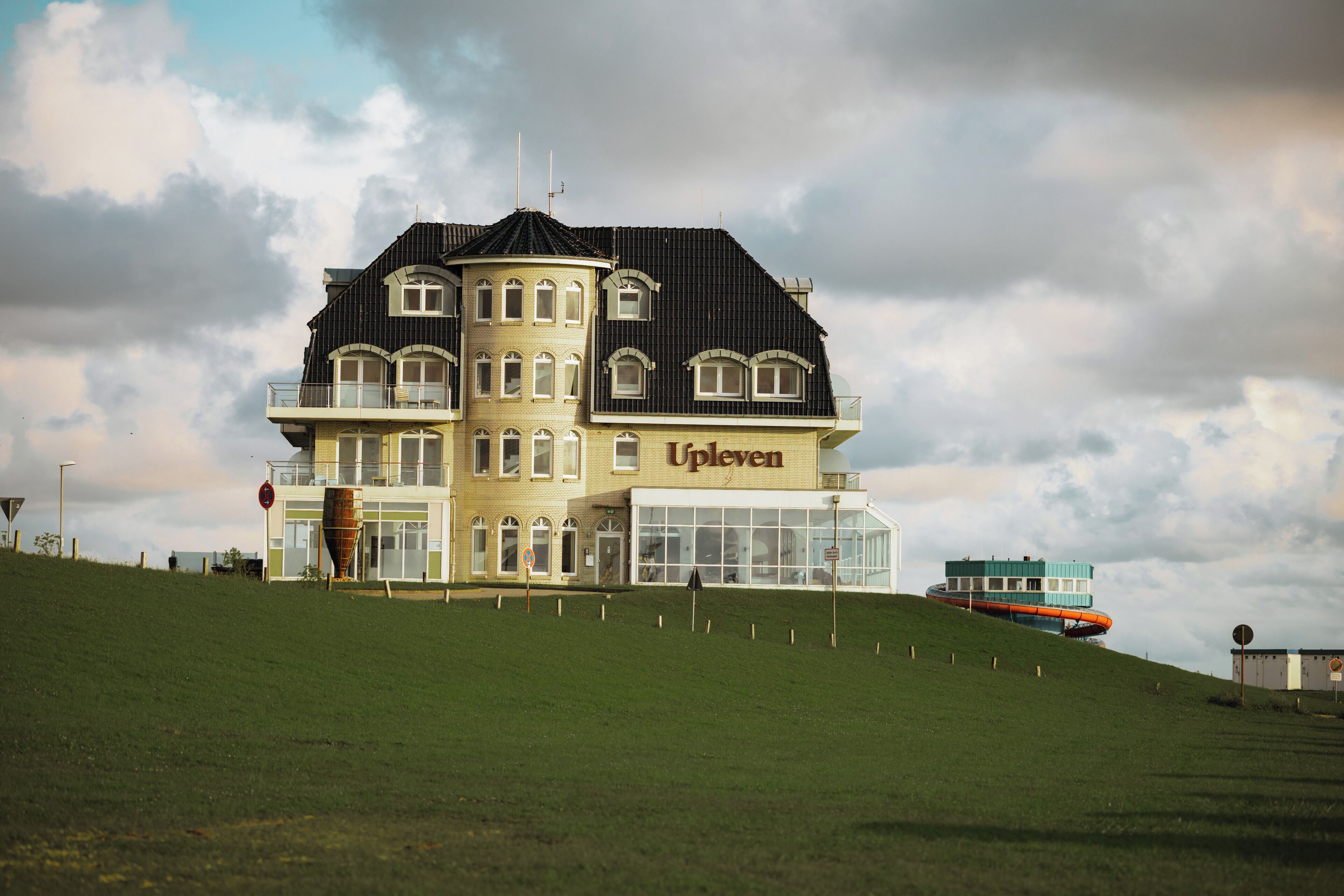 Bagian depan properti