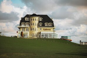 Front of property - Upleven (Wurster Nordseeküste)