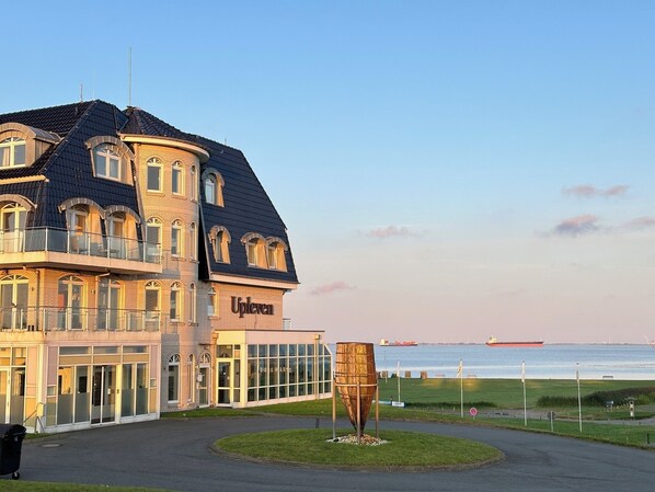 Front of property - Upleven (Wurster Nordseeküste)