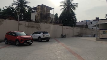 Parcheggio non assistito gratuito