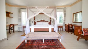 Een strijkplank/strijkijzer, wifi, beddengoed