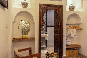 Hair dryer, towels - Elegant Riad Musée: Authentic Marrakech Charm in the Medina (marrakech)