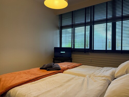 Accommodation with private bathroom, TV & WiFi - Quiet in Antwerp