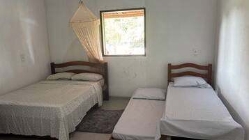 2 多间卧室、免费 WiFi、床单