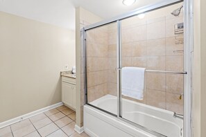 Shower, jetted bath, hair dryer, towels - Royale Palms 205H Studio Oceanview w/Pool (Myrtle Beach)