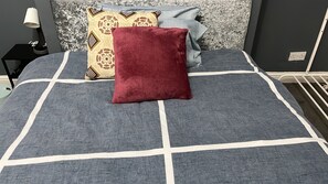 3 chambres, fer et planche à repasser, accès Internet, draps fournis