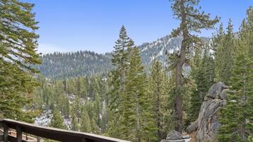 House, 2 Bedrooms | Property grounds