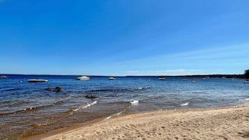 Cottage, 2 Bedrooms | Beach | Beach nearby