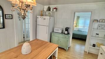 Cottage, 2 Bedrooms | Interior
