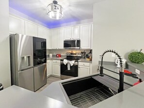 Condo, 3 Bedrooms | Private kitchen - Oakwater Lookout 3 Bedroom Condo (Kissimmee)