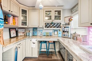 House, 4 Bedrooms | Interior - Santorelli's Seaside Serenety 4 Bedroom Home (Pawleys Island)
