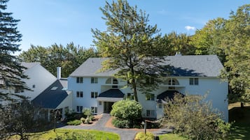 Condo, 2 phòng ngủ | Ngoại thất