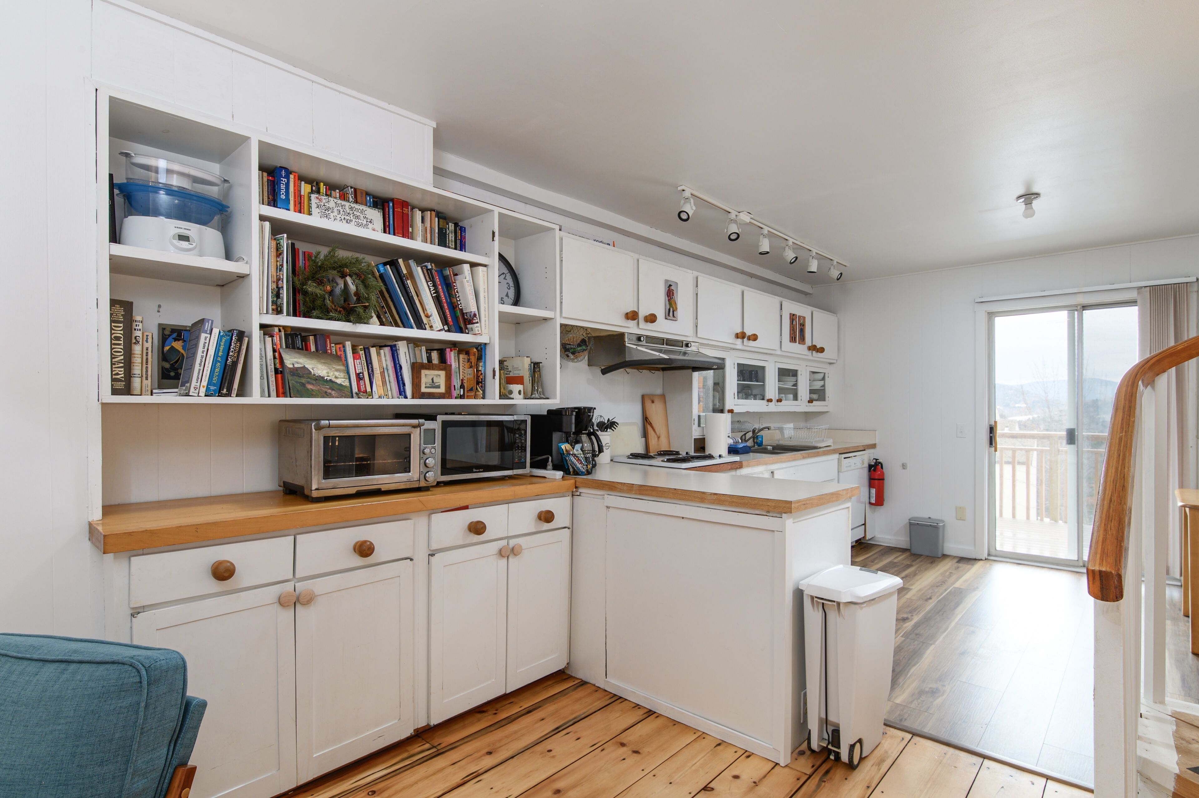 Condo, 2 Bedrooms | Private kitchen | Fridge, coffee/tea maker, toaster