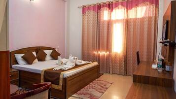 Superior Double Room, Balcony, Hill View | Desk, laptop workspace, free WiFi