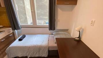 Classic Room, 1 Twin Bed | Desk, laptop workspace, iron/ironing board, free WiFi