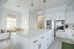 Interior - Casa Pilar at Seaglass Cove (Marathon)