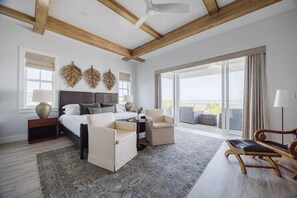 5 bedrooms, desk, iron/ironing board, travel cot - Casa Pilar at Seaglass Cove (Marathon)