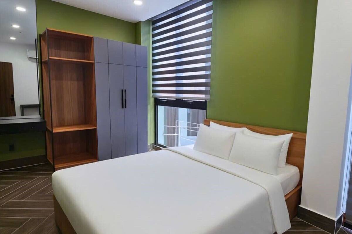 Superior Double Room | Egyptian cotton sheets, premium bedding, desk, laptop workspace