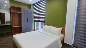Superior Double Room | Egyptian cotton sheets, premium bedding, desk, laptop workspace - Lovera Hotel Airport (Tan Binh Ho Chi Minh)