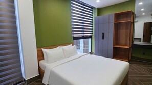 ملاءات من القطن المصري وأغطية فراش متميزة ومكتب