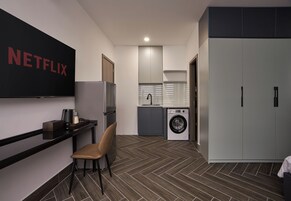 Studio with Kitchen | Private kitchenette