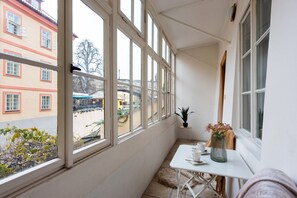 Dining - Charming Riverside Apartment near Charles Bridge by EasyBNB Premium (Prague)