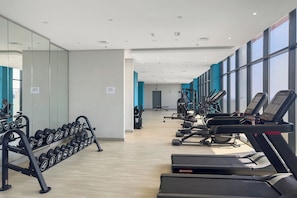 Gym - Stylish Studio with Garden Views (Dubai)