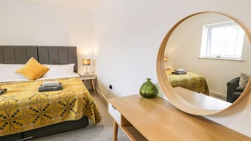 5 bedrooms, individually decorated, individually furnished, free WiFi