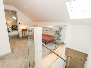 Interior - Cae Sam (Pentraeth)