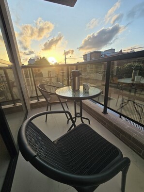 Outdoor dining - Wonderful apartment near the sea. (João Pessoa)
