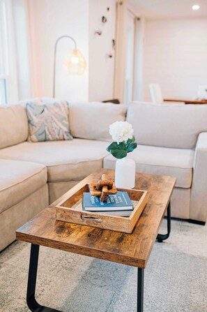 TV, fireplace - Waterfront w Private Dock Firepit Bunk Room (Montross)