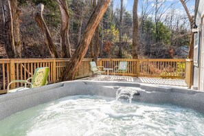 Outdoor spa tub - Cozy Creekside Cabin Near Thunder Ridge • Sleeps 4 (Blue Eye)