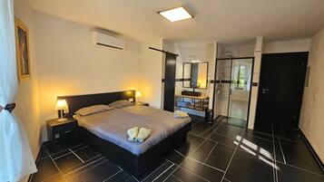 House (Five Bedroom Holiday Home with Privat) | 5 bedrooms